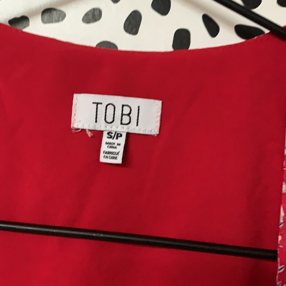 Tobi Melanie Floral Red Wrap Top - Picture 4 of 6
